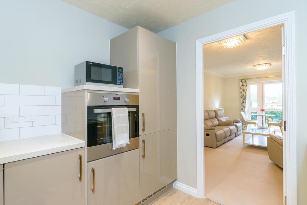 EGDOLNIWERT4 - Kitchen A.jpg