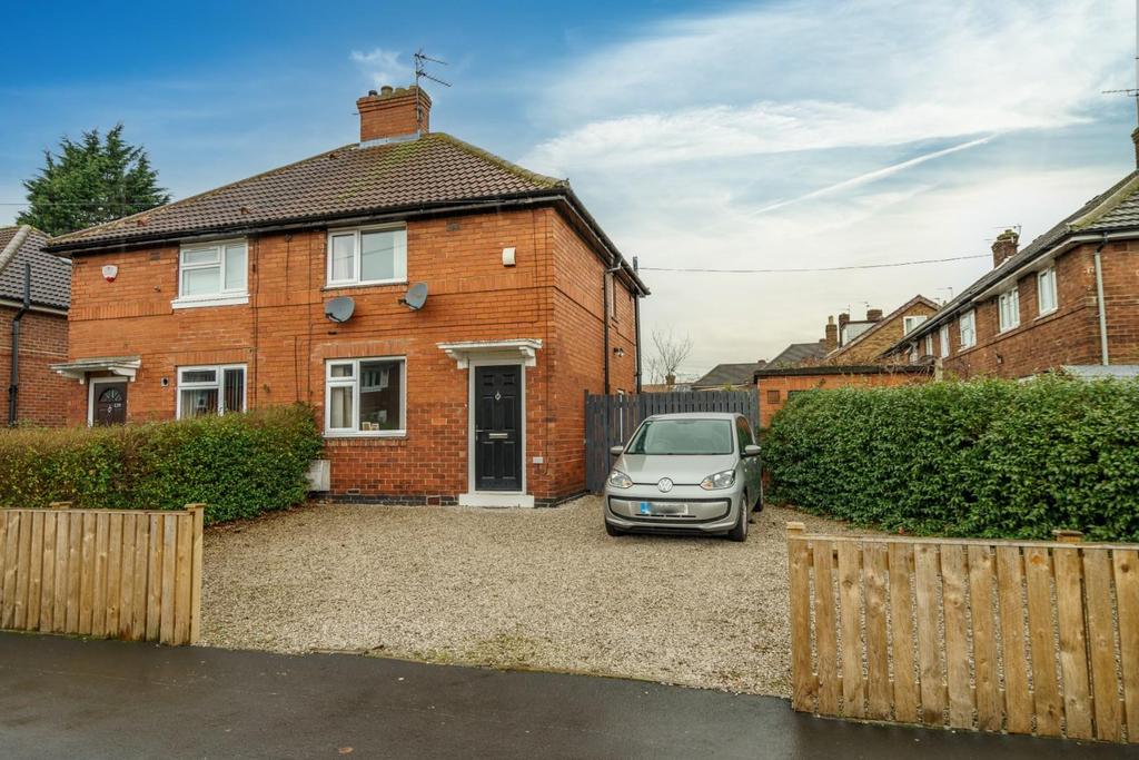 Crombie Avenue, Clifton, York 2 bed semidetached house £215,000