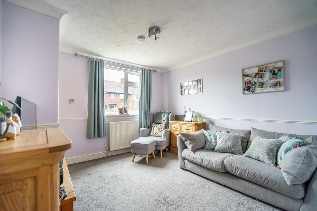 Crombie Avenue, Clifton, York 2 bed semidetached house £215,000