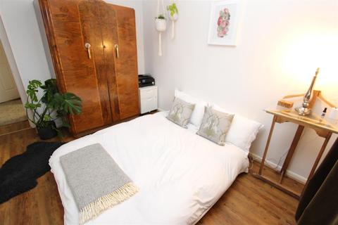 24 The Croft, London, E4 6EZ