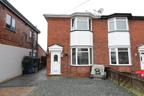 3 bedroom semi-detached house for sale - Downs Crescent, Hull