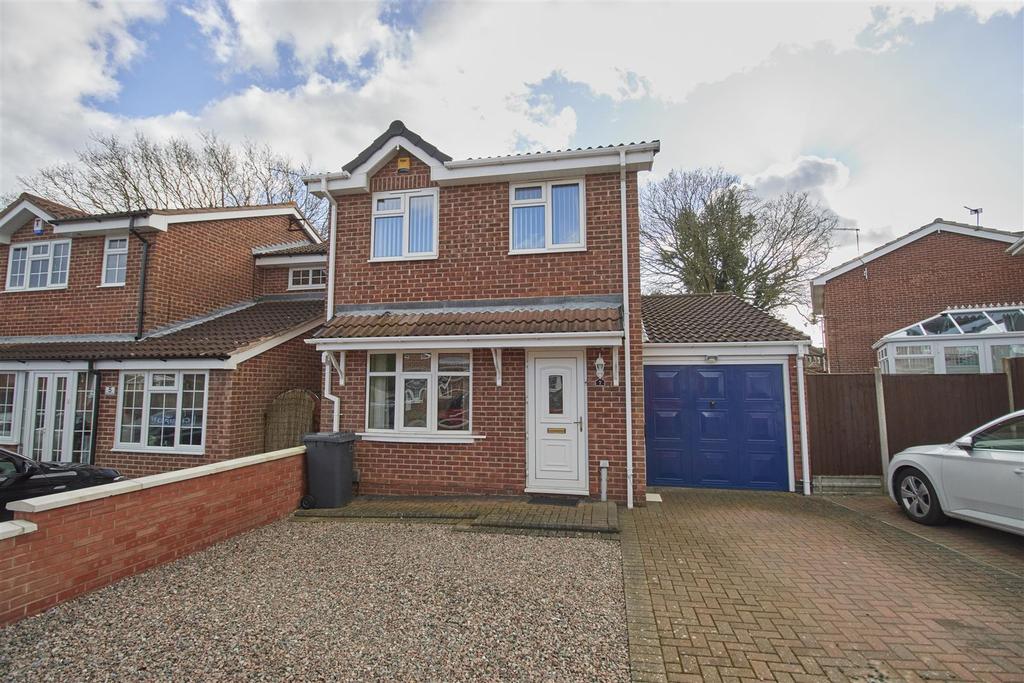Cherry Tree Drive, Barwell, Leicester 3 bed detached house for sale £