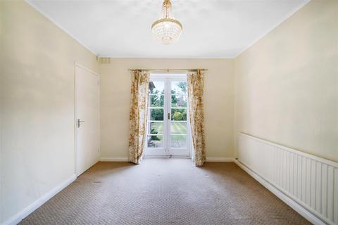 4 bedroom detached house to rent, Littleton Road, Harrow