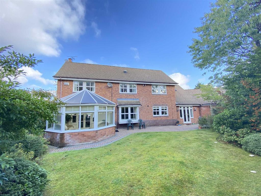 York Crescent, Wilmslow 4 bed detached house £979,950