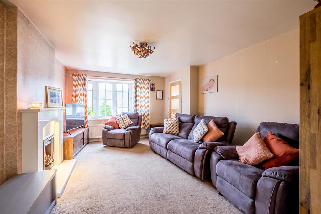Kings Lea, Copley 3 bed semidetached house £230,000