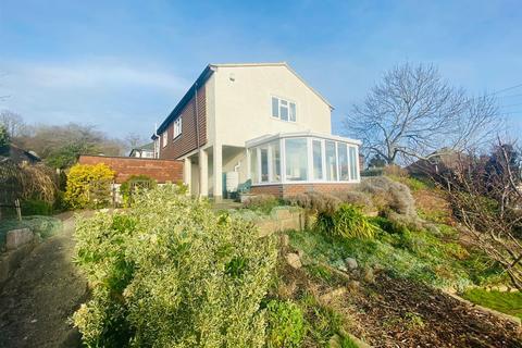 108 Broom Hill Road, Rochester, ME2 3LF