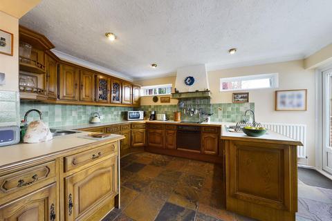 108 Broom Hill Road, Rochester, ME2 3LF