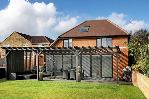 Oberhausen Brindle Lane, Forty Green, Beaconsfield, HP9 1XT