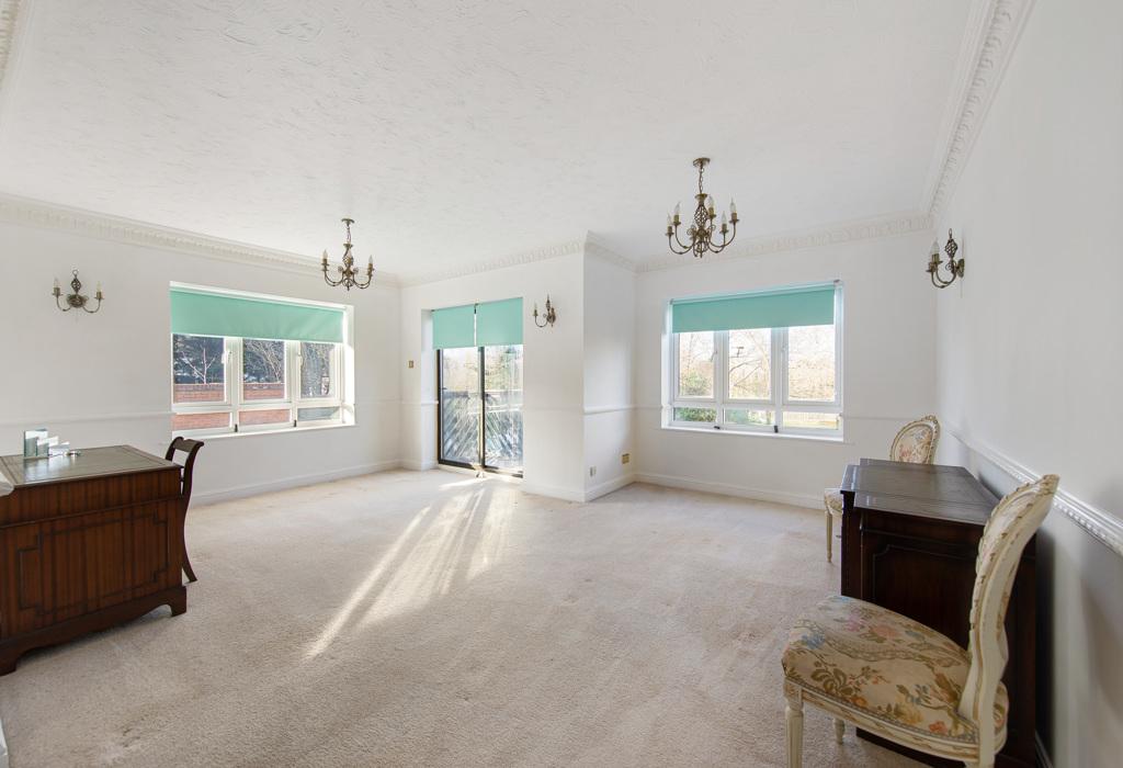 Henry Lodge, Boleyn Court, Buckhurst Hill, Essex 2 bed apartment £500,000