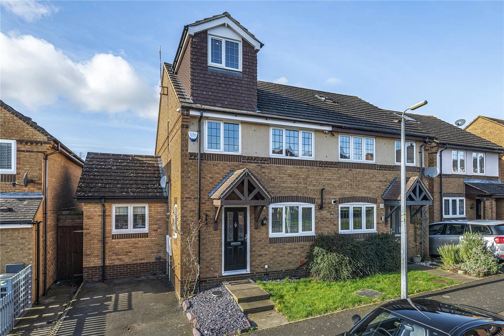 Ailesbury Road, Ampthill, Bedfordshire, MK45 4 bed semidetached house £450,000