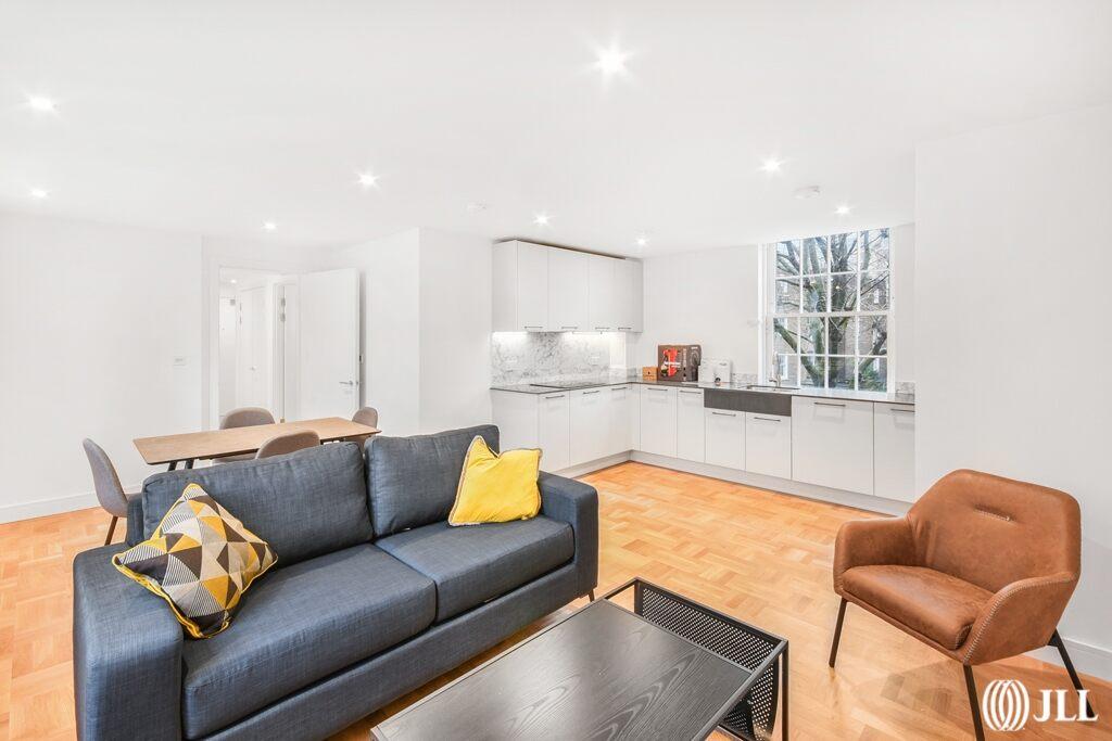 Lisgar Terrace London W14 2 bed apartment - £2,708 pcm (£625 pw)