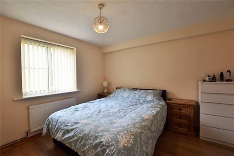 14 Hodges Close, Bagshot, GU19 5QS