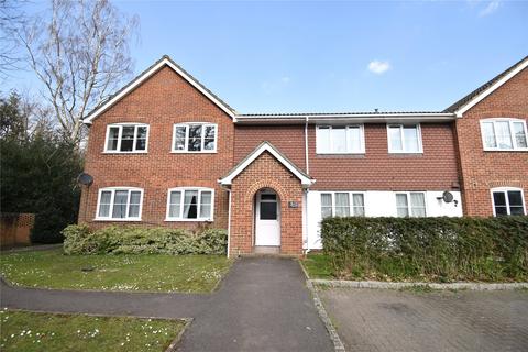 14 Hodges Close, Bagshot, GU19 5QS