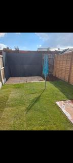2 bedroom terraced house to rent, St Mary's Road, Clacton-on-Sea, Essex, CO15 3ND