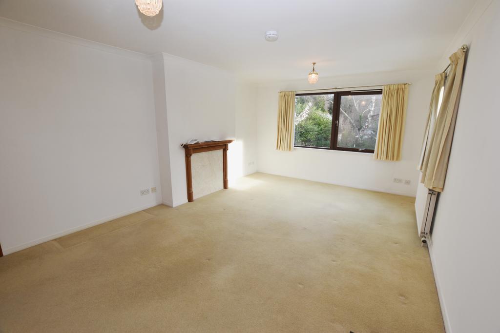 Woodside Drive, Forres 2 bed bungalow £210,000