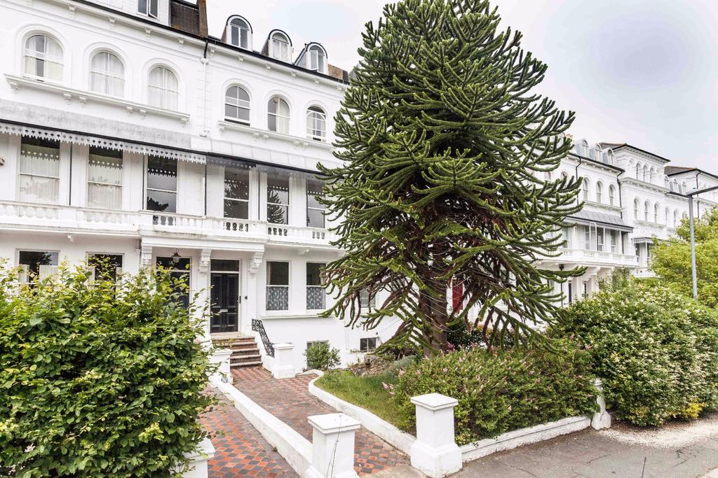 Markwick Terrace, St Leonards On Sea 1 bed flat £1,000 pcm (£231 pw)
