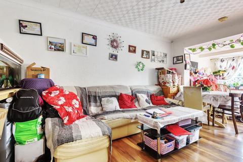 37 Conway Road, Feltham, TW13 6TE