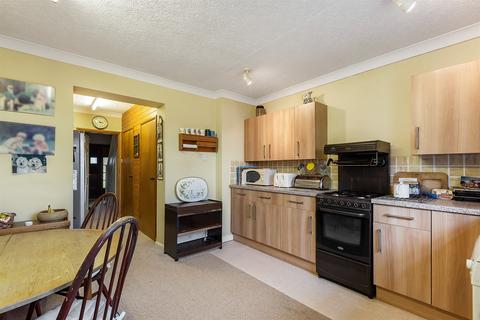 43 Hillside Road, Marlow, SL7 3JX