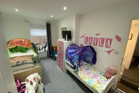 23 Amelia Terrace, Llwynypia, Tonypandy, CF40 2HR