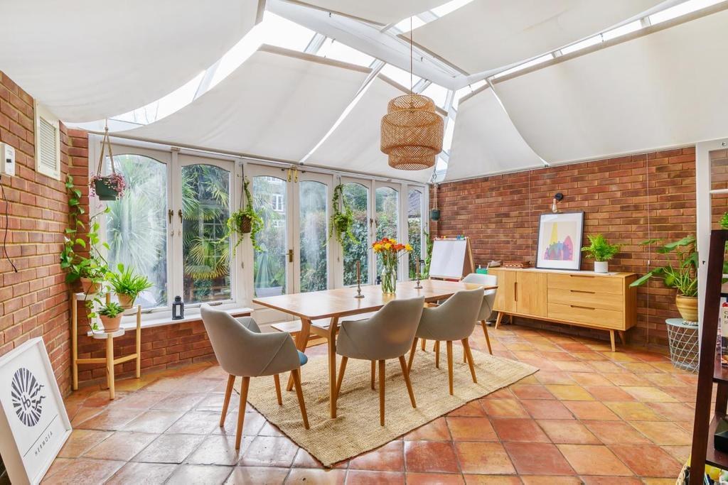 Cranley Gardens, Muswell Hill 5 bed semidetached house £1,800,000