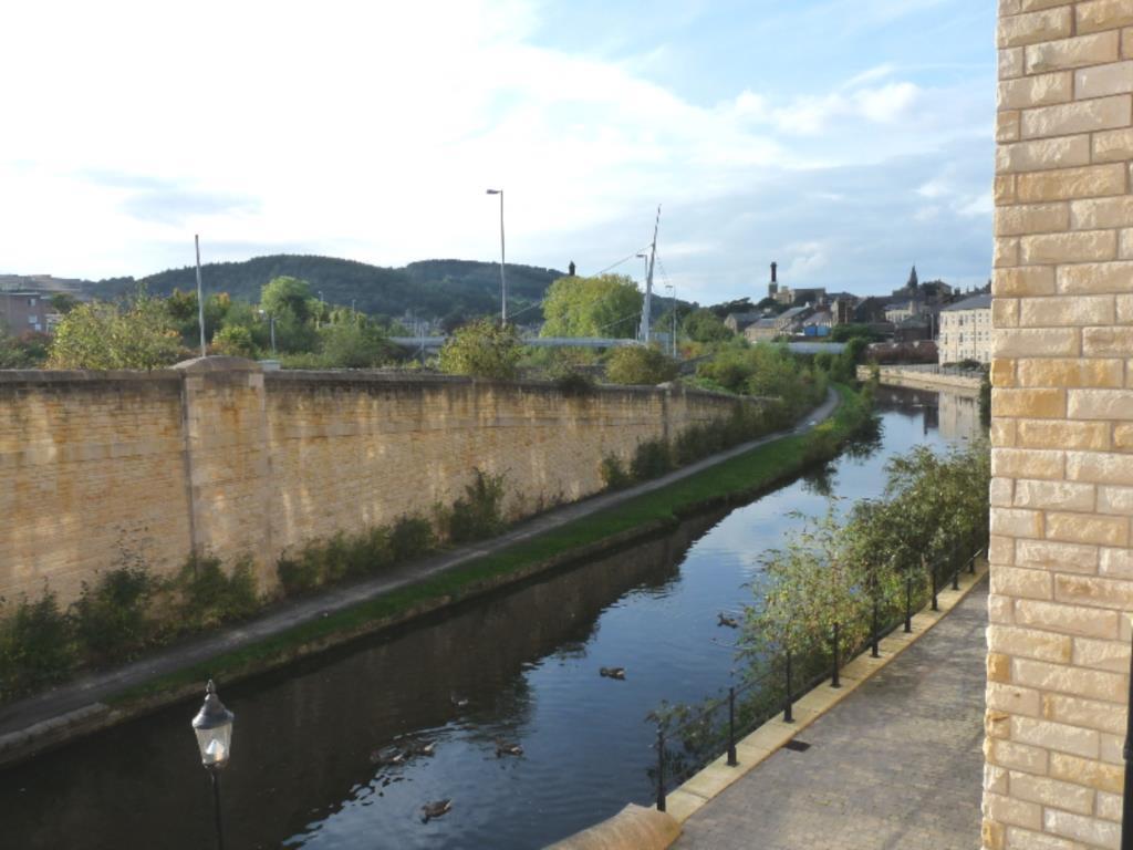 Navigation Quay