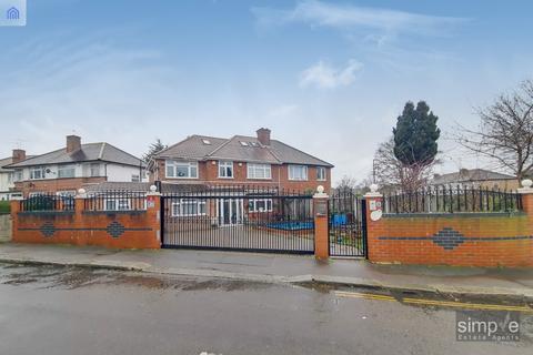 81 Ferrymead Gardens, Greenford, UB6 9NH