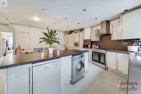 81 Ferrymead Gardens, Greenford, UB6 9NH