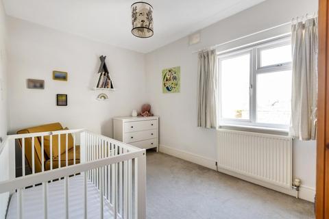 70 Kings Road, Godalming, GU7 3ES