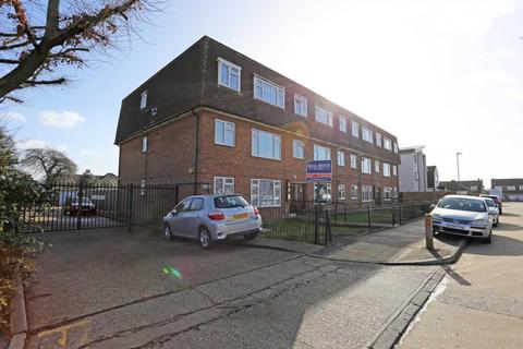 2 bedroom flat to rent, Norton Road, Dagenham, RM10