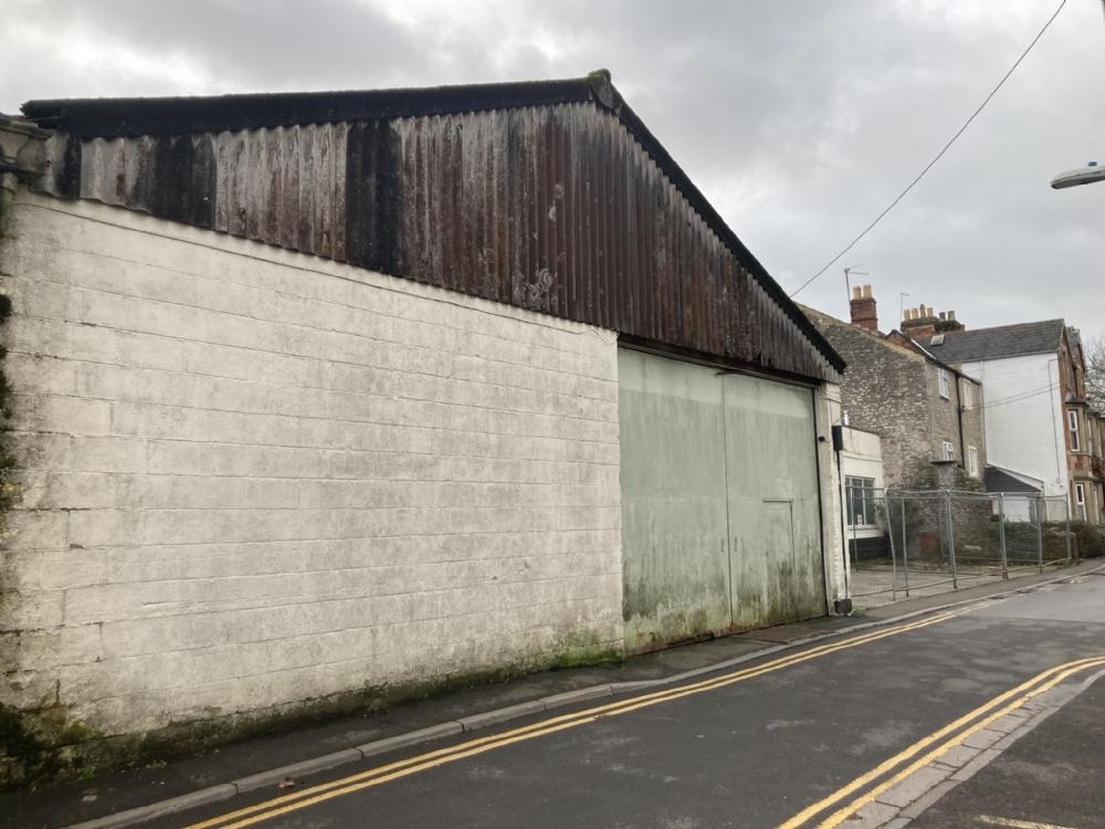 Great Ostry, Shepton Mallet Flat share to rent £1,250 pcm (£288 pw)