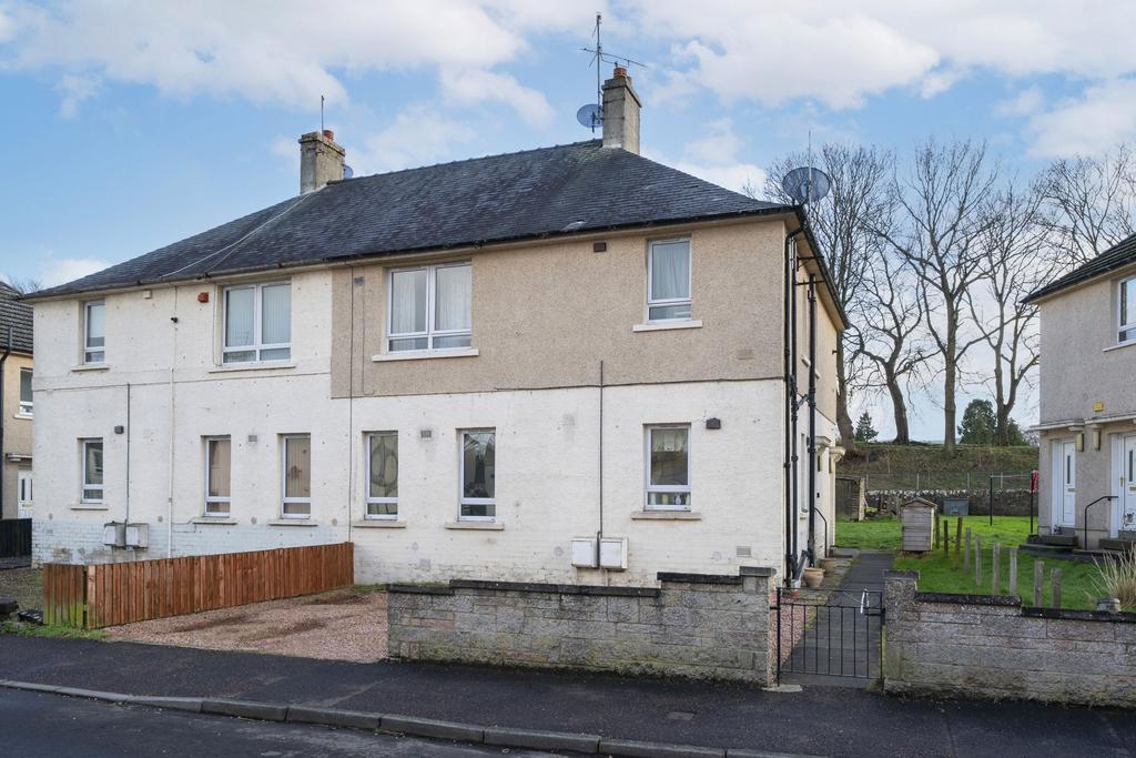 Balgarvie Crescent, Cupar, KY15 2 bed flat £80,000