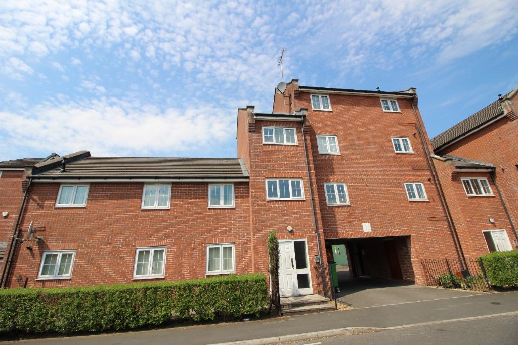 Valley Mill Lane, Bury, BL9 1 bed flat £575 pcm (£133 pw)