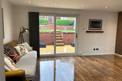 22 Bell Close, Stafford, ST16 3NJ
