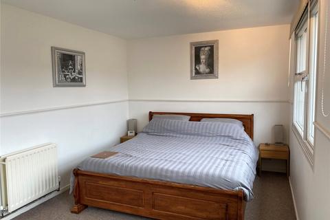 22 Bell Close, Stafford, ST16 3NJ