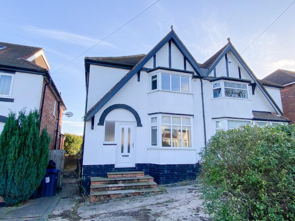 Cliff Rock Road Rednal Birmingham 3 Bed Semi Detached House £215 000