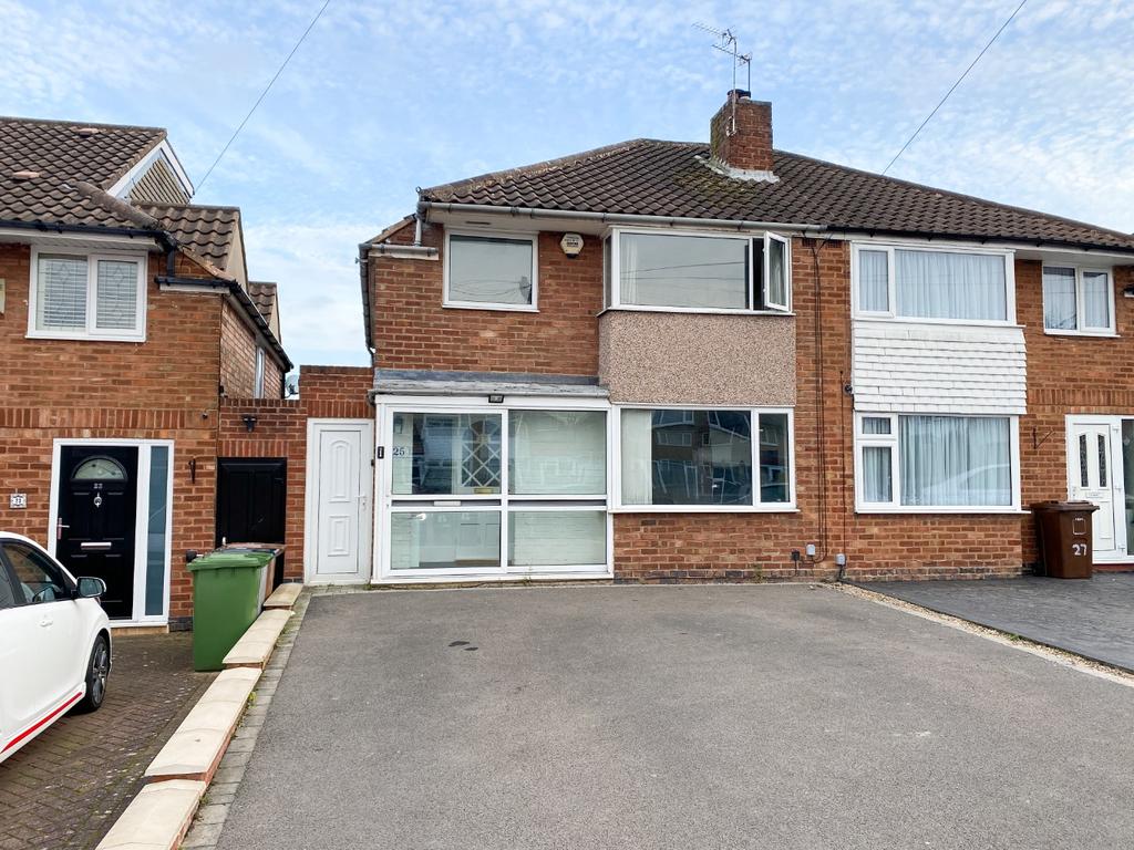 25 Meriden Rise, Solihull, West Midlands 3 bed semidetached house £