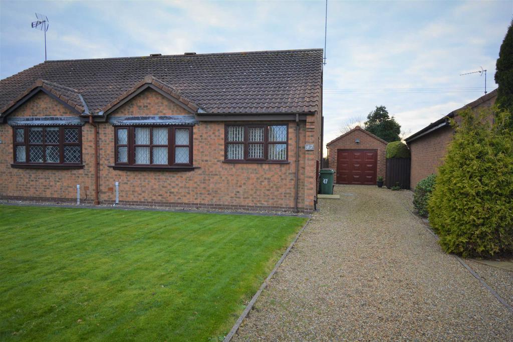 Avocet Way, Bridlington, East Yorkshire, YO15 2 bed bungalow £185,000