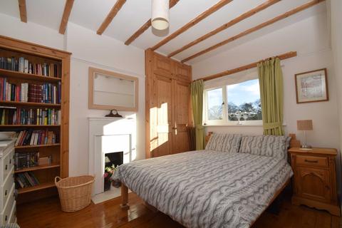11 Glenside, Scarborough, YO12 6BN