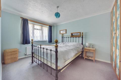 20 Aragon Close, Sunbury-on-thames, TW16 7JR