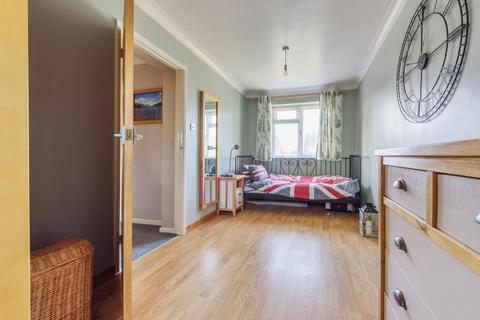 20 Aragon Close, Sunbury-on-thames, TW16 7JR