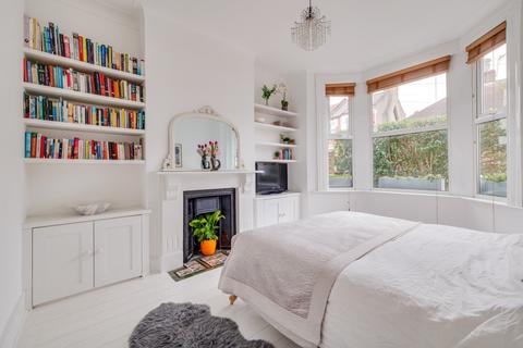 125a Mortimer Road, London, NW10 5TN
