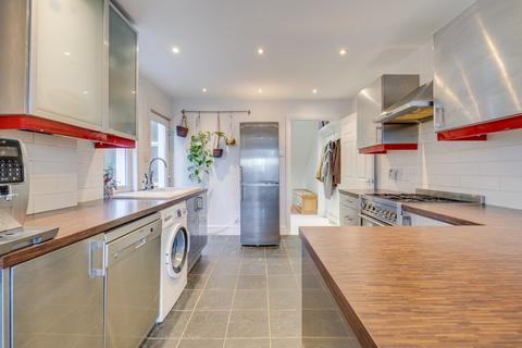 125a Mortimer Road, London, NW10 5TN