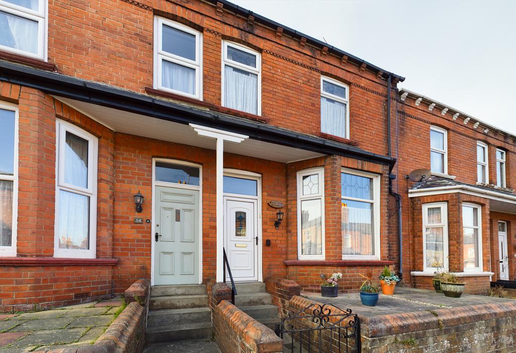 Beechville Avenue, Scarborough, North... 2 bed terraced house £160,000
