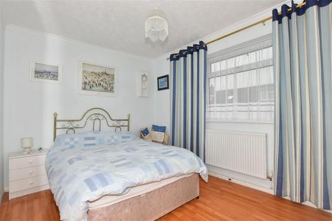 5 Downs Close, East Studdal, Dover, CT15 5BY