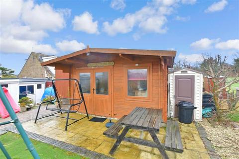 5 Downs Close, East Studdal, Dover, CT15 5BY