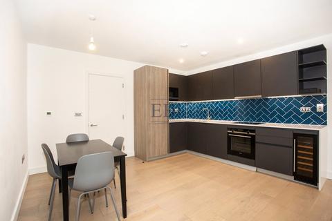 2 bedroom apartment for sale, Rosewood, Shoreditch Exchange, Hackney Road, E2