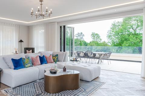 3 bedroom apartment for sale - Plot 11 Brompton House, Harefield Place at Stubbings Property Marketing, Harefield Place, The Drive UB10