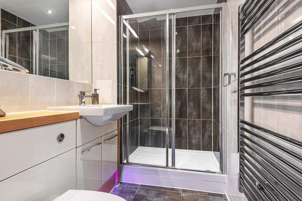 Ensuite