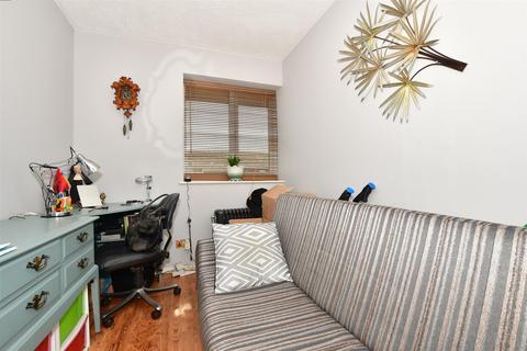 35 Waterfield Close, Belvedere, DA17 6LB