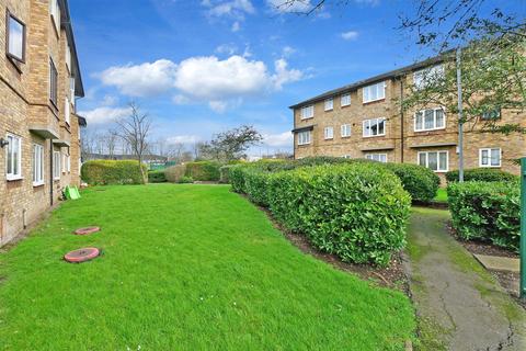 35 Waterfield Close, Belvedere, DA17 6LB